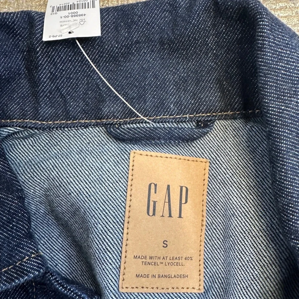 GAP Denim Women's Dark Wash Lightweight Shacket Button-Front NWT Small
